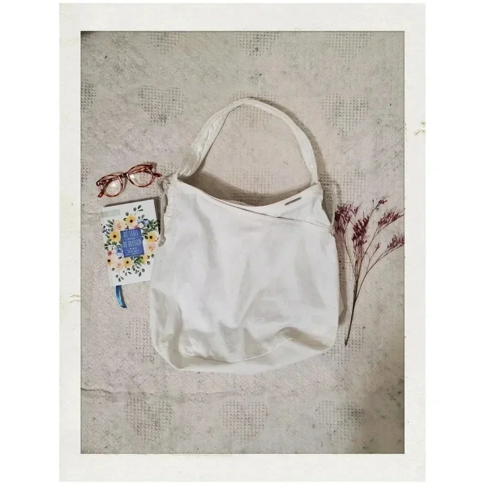 ✨BOGO FREE✨ Columbia | White Floral Eyelet Soft Market Beach Weekender Tote Bag